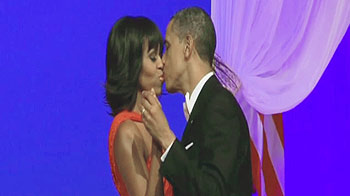 पत्नी मिशेल की बांहों में जमकर थिरके ओबामा