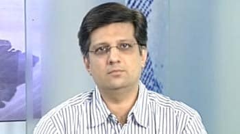 Video : Buy Nifty futures with target of 6,100: SBICAP Securities