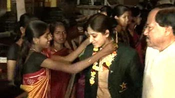 Pakistan team arrives for Women's World Cup