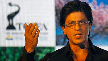 Never said I feel unsafe in my country, says Shah Rukh Khan