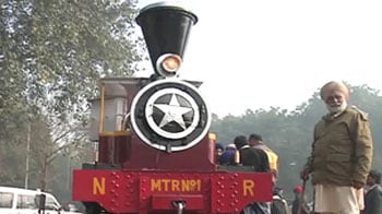 Videos : छुक-छुक दौड़ा 100 साल पुराना रेल इंजन