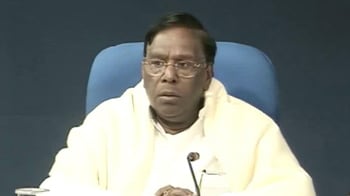 Video : Lokpal Bill, cleared by cabinet, slammed by Anna Hazare, BJP
