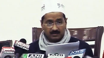 केजरीवाल ने लगाए शीला पर आरोप