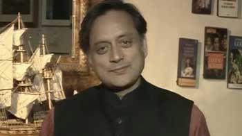 Video : Thank you Sachin, Ash: Shashi Tharoor