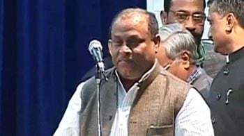 Video : Akhilesh reinducts minister benched for abducting govt doctor