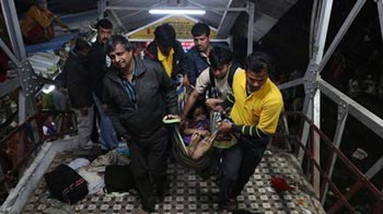 36 dead in stampede at Allahabad railway station