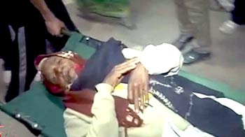Videos : इलाहाबाद रेलवे स्टेशन पर भगदड़, 36 लोग मरे