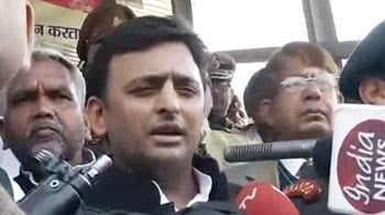 Video : Two days after stampede, Chief Minister Akhilesh Yadav visits Allahabad