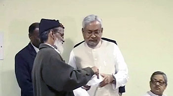 'बिहार में सरकार के दबाव में है मीडिया'