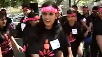 One Billion Rising: Flash mob dances to 'Jaago Dilli jaago'