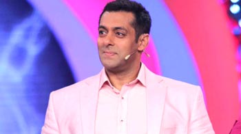 Salman Khan all set to host his first award ceremony