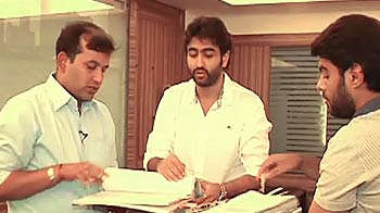 न्यूजरूम : मुंबई में बिल्डर की हत्या के पीछे कौन?