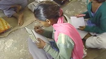 Videos : बुलंदशहर : खस्ताहाल प्राथमिक स्कूल