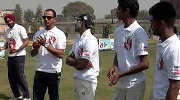 Murali Kartik shares experience with UCC stars