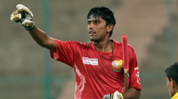 Abbas bludgeons the Eastern Eagles bowling attack