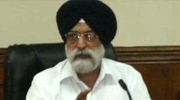 Video : Patiala mayor, booked for daughter-in-law's murder, forced to quit