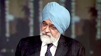 Video : Should give FM good marks to curb fiscal deficit to 5.2%: Montek