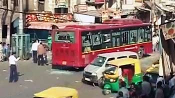 दिल्ली : स्कूल में बच्ची से रेप के विरोध में तनाव