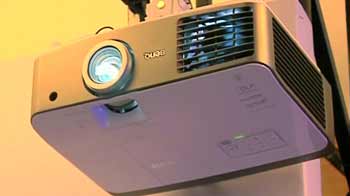 Video : Projector Special on Gadget Guru