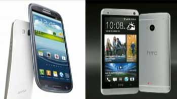 Video : HTC One vs iPhone 5 vs BlackBerry Z10 and Samsung Galaxy S IV
