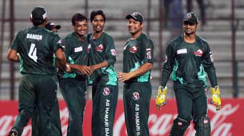 Dubey ton in vain as Aligarh beat Jaunpur by 5 wickets