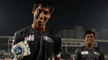 Video : D'Almeida guides Mumbai to last-ball triumph vs Madras