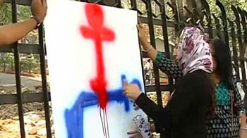 Afghan woman artist driven out by Taliban, finds refuge in India Afghan woman artist driven out by Taliban, finds refuge in India