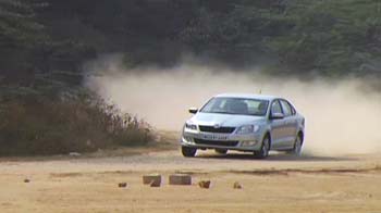 रफ्तार : कार बाजार की हालत पस्त, गजब के ऑफर