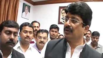 Murdered UP cop had prepared list of cases against Raja Bhaiya