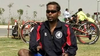 Video : Para-athlete switches from swimming to cycling
