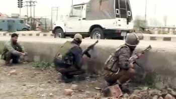 Video : श्रीनगर : सीआरपीएफ कैंप पर हमला, पांच जवान शहीद