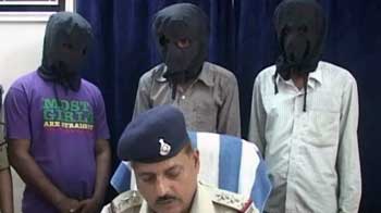 इंदौर : शादीशुदा महिला के साथ बस में गैंगरेप