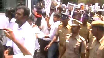 Video : Hundreds of students arrested in Chennai for anti-Lanka protests