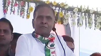 Video : Sack Union Minister Beni Prasad Verma, demands Mulayam Singh Yadav