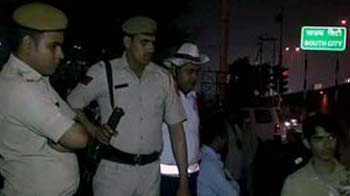 Gurgaon cop shot by motorcyclists he pulled over