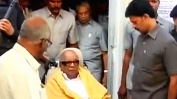 डीएमके ने केंद्र सरकार से समर्थन वापस लिया