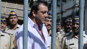 Videos : 1993 के मुंबई धमाके : संजय दत्त को सजा