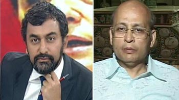 Will Mulayam pull the plug on UPA II?