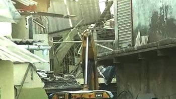 Video : Mumbai: 5 dead in wall collapse after explosion in chemical factory