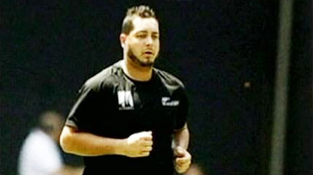 Ryder gives thumbs up to his family Ryder gives thumbs up to his family