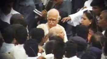 बाबरी विध्वंस मामले में सुप्रीम कोर्ट की सरकार को फटकार