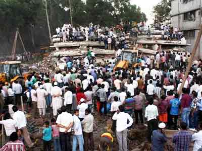 Video : Over 55 dead in Thane building collapse