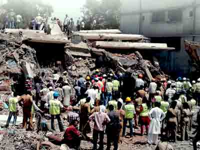 ठाणे इमारत हादसा : देर से जागा प्रशासन