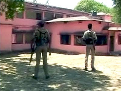 Videos : बिहार के जमुई में माओवादियों ने उड़ाया सब-पावर स्टेशन