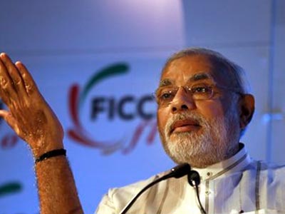 The 9 O'clock News: The biggest stories (April 8, 2013)