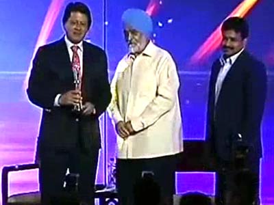 Business Leader In Consumer Durables: Samsung Business Leader In Consumer Durables: Samsung