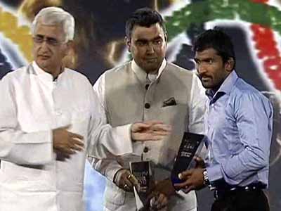 Gagan Narang and Yogeshwar Dutt are sportspersons of the year
