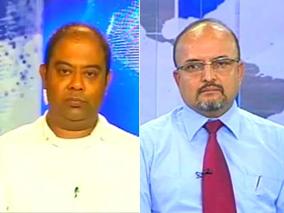 Gold prices slump: How to trade gold-loan company stocks