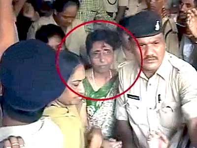 कोडनानी समेत 10 को फांसी की गुजरात सरकार की अपील