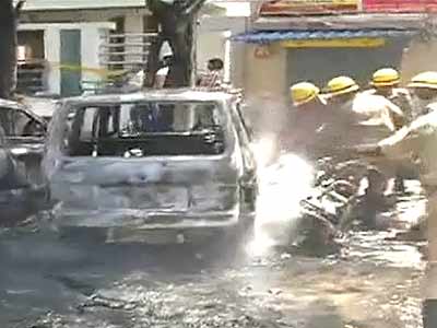 Videos : बेंगलुरु में बीजेपी दफ्तर के पास धमाका